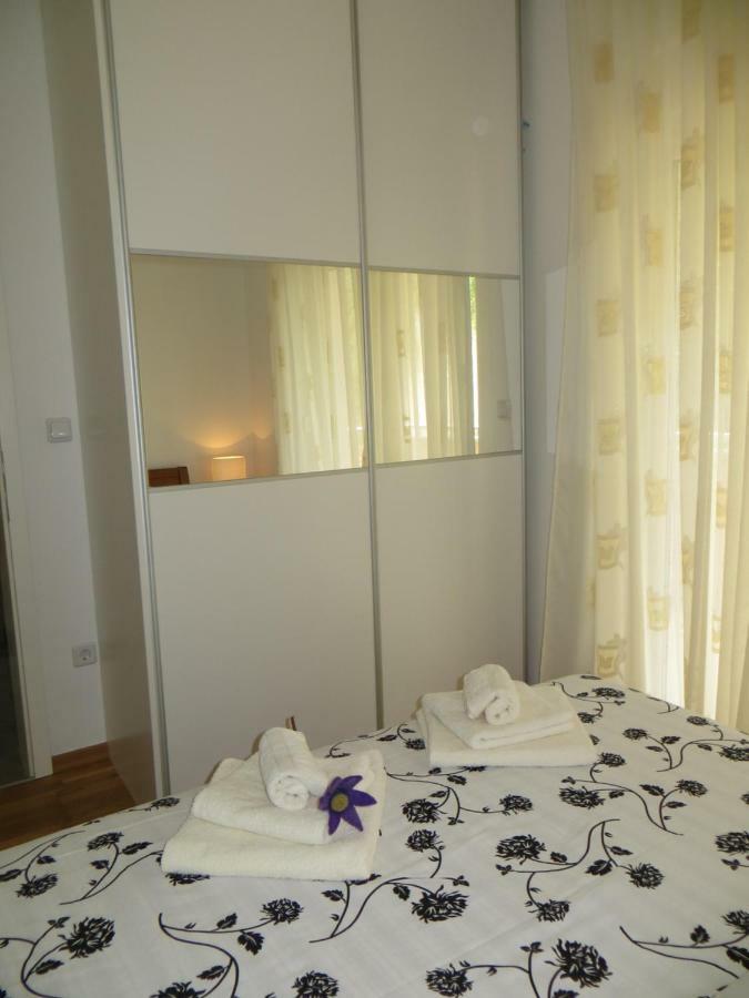 Apartman Mario Cres Buitenkant foto